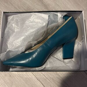 Nine West never worn blue/green heels